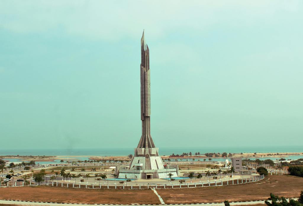 Entre o Pó e o Sol da Minha&nbsp;Terra